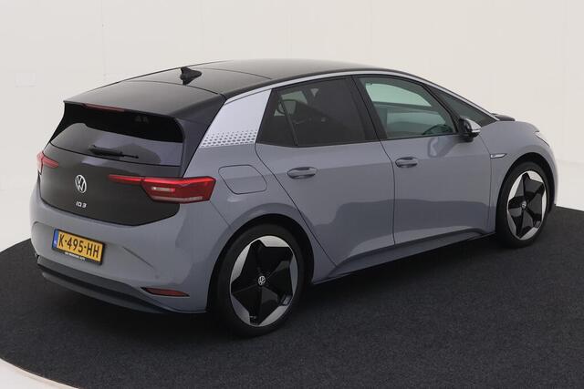 Volkswagen ID.3 First Max 58 kWh / Panoramadak / LED / Elek verstelbare Bestuurdersstoel / Navigatie / Camera/ 20" LMV