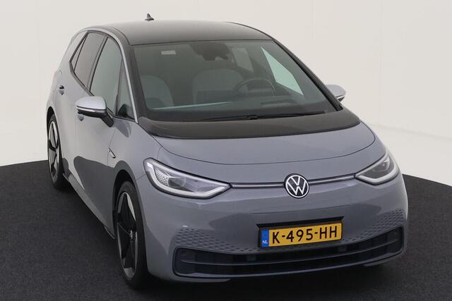 Volkswagen ID.3 First Max 58 kWh / Panoramadak / LED / Elek verstelbare Bestuurdersstoel / Navigatie / Camera/ 20" LMV