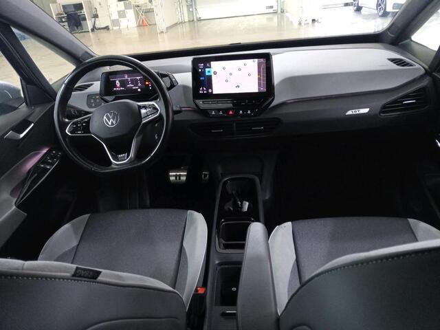 Volkswagen ID.3 First Plus 58 kWh / CAMERA/ PARK. SENSOREN/ STOELVERWARM./ IQ. LIGHT/ NAVI/ CLIMA/ GETINT GLAS/ 19" LMV