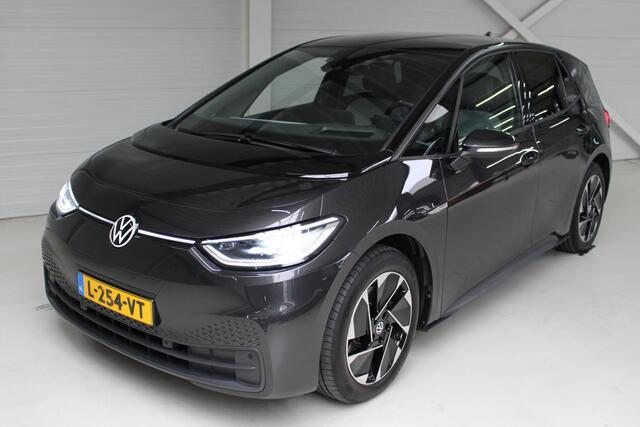 Volkswagen ID.3 Tech 58 kWh | 150kW / 204 PK Panoramadak | El. stoelverstelling | Camera | Warmtepomp
