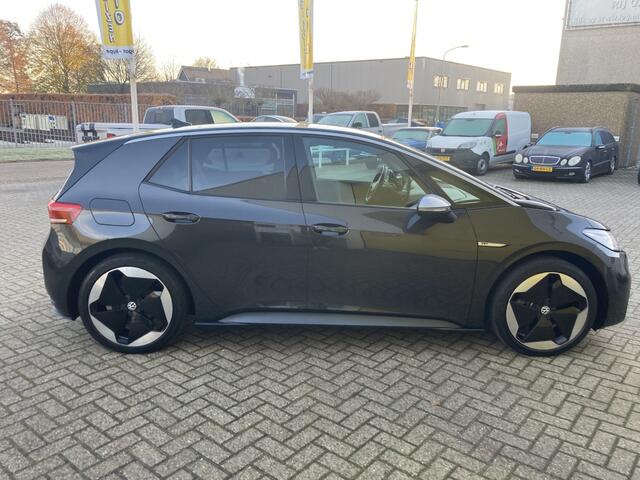 Volkswagen ID.3 First Max 58 kWh SOH 90% Panoramadak