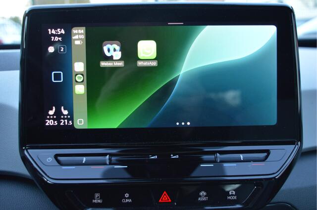 Volkswagen ID.3 First Plus 58 kWh NL-Auto / 19" / Led matrix / Clima / Keyless / Apple,android