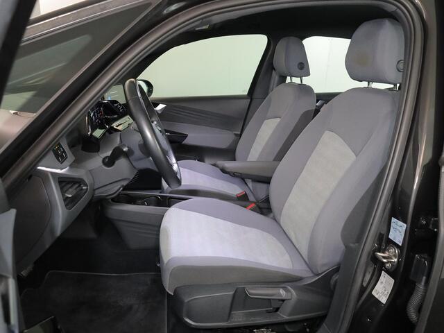 Volkswagen ID.3 First 58 kWh 204 pk | Navigatie | Parkeersensoren | Adaptieve cruise control | Stoelverwarming | Apple Carplay/Android Auto |