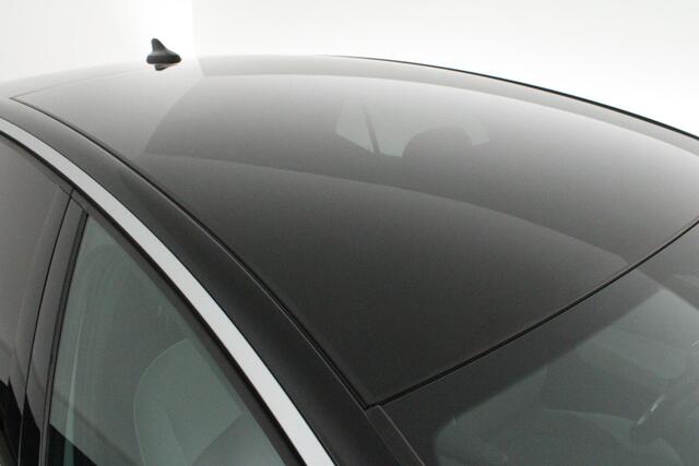 Volkswagen ID.3 First Max 58 kWh 204pk SOH 86% Steunhaak Navigatie Panoramadak Sportstoelen HUD Camera