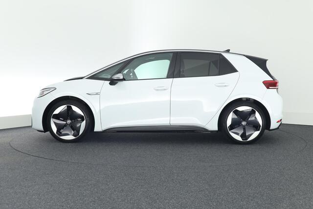 Volkswagen ID.3 First Max 58 kWh 204pk SOH 86% Steunhaak Navigatie Panoramadak Sportstoelen HUD Camera