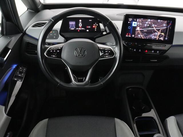 Volkswagen ID.3 First Plus 58 kWh | Stoelverwarming | Adaptive cruise | Matrix LED | Camera | Carplay | Sfeerverlichting | Navigatie | Keyless | Stuurverwarming