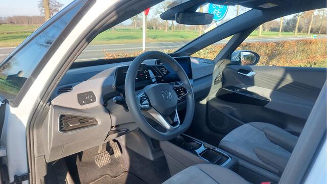 Volkswagen ID.3 Pure 45 kWh CLIMA/NAVI/ACC BJ 2021