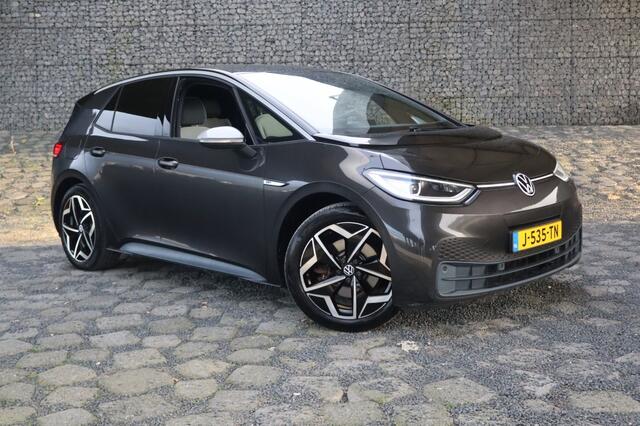 Volkswagen ID.3 First Plus 58 kWh | Trekhaak | Camera