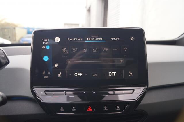 Volkswagen ID.3 First Plus 58kWh -NAVI-ECC-ACC-CAM-TREKHAAK-