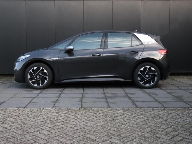 Volkswagen ID.3 First 58 kWh | PDC | CRUISE | NAVI | APPLE CARPLAY | STOEL/STUURVERW. |