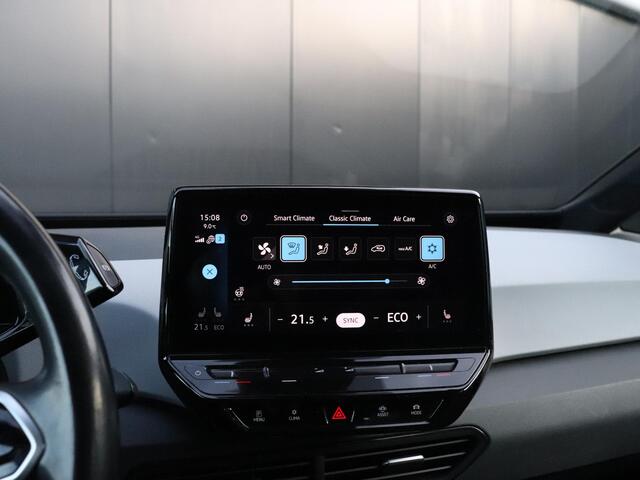 Volkswagen ID.3 First Plus 58 kWh | CAMERA | CRUISE | NAVI | APPLE CARPLAY | STOEL/STUURVERW. |