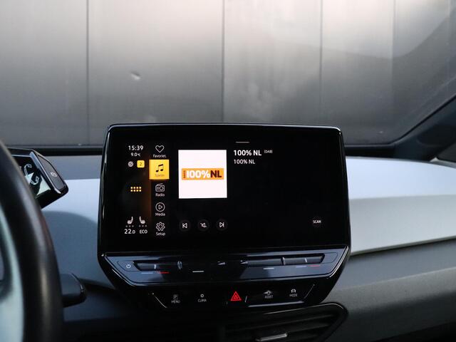 Volkswagen ID.3 First Plus 58 kWh | CAMERA | CRUISE | NAVI | APPLE CARPLAY | STOEL/STUURVERW. |