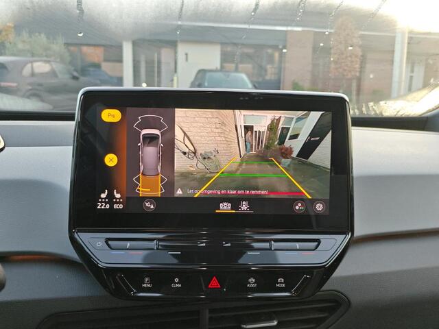 Volkswagen ID.3 First Plus 204pk 58 kWh / LED / Navigatie / Camera / App-Connect / 19" LMV