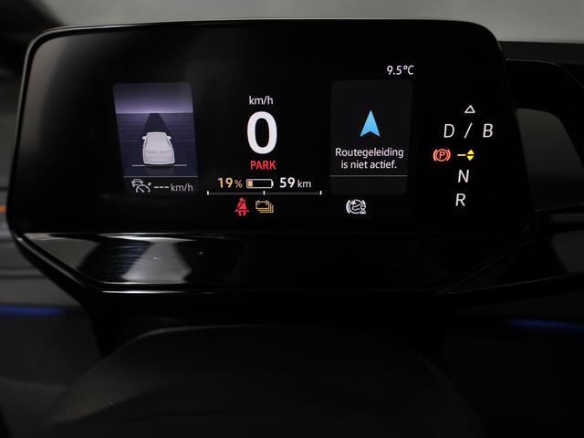 Volkswagen ID.3 First 58 kWh 204 pk | Navigatie | Parkeersensoren | Adaptieve cruise control | Stoelverwarming | Apple Carplay/Android Auto |