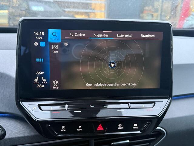 Volkswagen ID.3 Life 58 kWh 204PK | Parkeersensoren voor + achter | Sfeerverlichting | Navigatie | Stoelverwarming