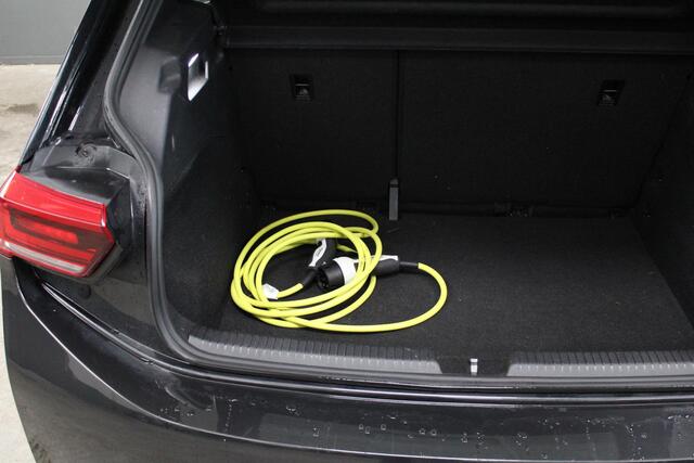 Volkswagen ID.3 First 58 kWh SOH 89% - LED - Stoelverwarming