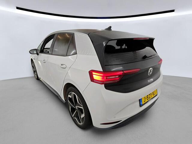 Volkswagen ID.3 First Plus 58 kWh / IQ Light / PDC / 19 Inch