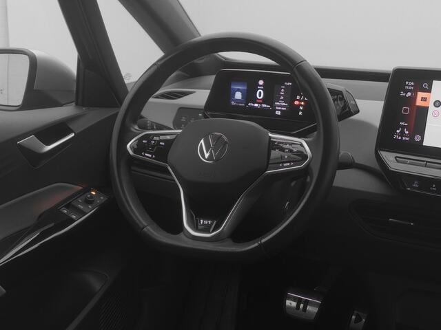 Volkswagen ID.3 First Plus 58 kWh | CAMERA | ADAPTIVE | STOEL- EN STUURVERW.