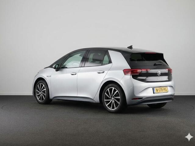 Volkswagen ID.3 Pure 45 kWh 150pk| trekhaak afn.kogel| Navi| stuur en voorstoelen verwarmd| Interieur voorverwarming| SOH 90%