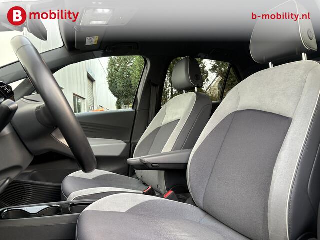 Volkswagen ID.3 First Plus 58 kWh SOH 91% Trekhaak | Achteruitrijcamera | Apple CarPlay | Stoelverwarming