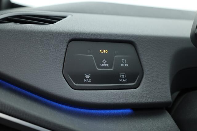 Volkswagen ID.3 Pro 58 kWh | Adapt. Cruise | Stoel- Stuurverwarming | Apple CarPlay | PDC V+A | Navi