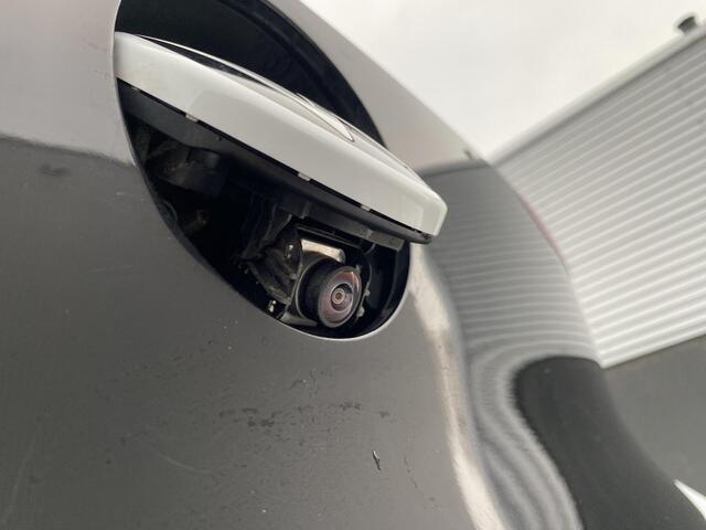 Volkswagen ID.3 First Max 58 kWh NL-Auto vol luxe, Panoramadak, stoel- & stuurverawrming, voorstoelen met massagefunctie, HUD, parkeersensoren, navigatie, dodehoekdetectie