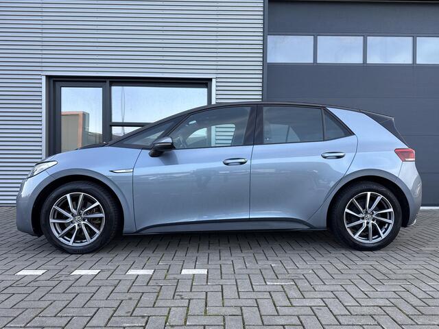 Volkswagen ID.3 Life 58 kWh ?SOH 92% ?Full LED ?Sfeerverlichting ?Navigatie ?Trekhaak ?Lichtmetaal 18" ?Parkeersensoren