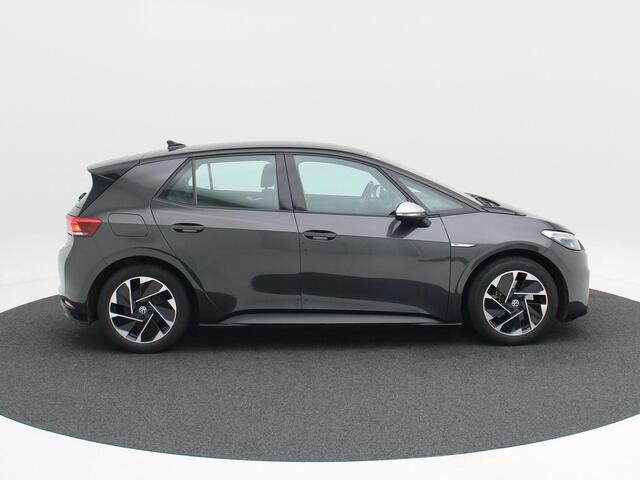 Volkswagen ID.3 First 58 kWh 204 Pk | Trekhaak Afneembaar | Adaptive Cruise | Virtual Cockpit | Stoelverwarming | LED | CarPlay | 18 Inch