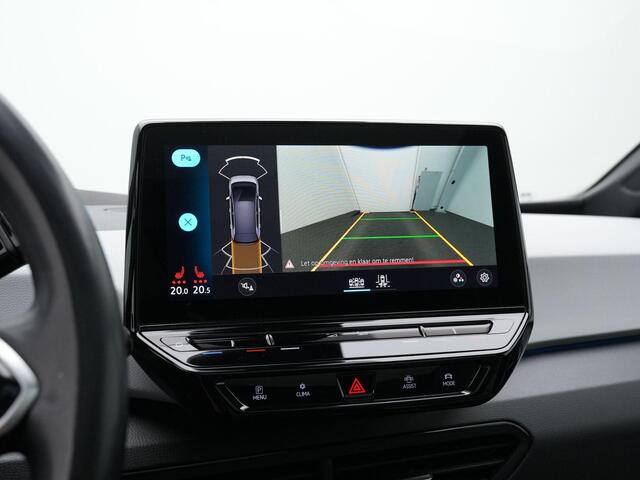 Volkswagen ID.3 First Max 58 kWh 204 pk | SOH 86% | Panoramadak | Head-up display | Elektr. verstelbare stoelen | IQ Light | Stuur-/stoelverwarming | Achteruitrijcamera