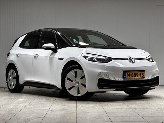 Volkswagen ID.3 Pro 58 kWh/ LED Koplampen/ PDC V+A/ Keyless-Go/ Adaptive Cruise/ Apple + Android/ Lane-Assist./ DAB+/ Navi/ Clima/ Bluetooth/ Armsteun/ Multi. LEDER. Stuur.