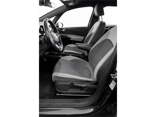 Volkswagen ID.3 First Plus 58 kWh Camera Navigatie Stoelverwarming