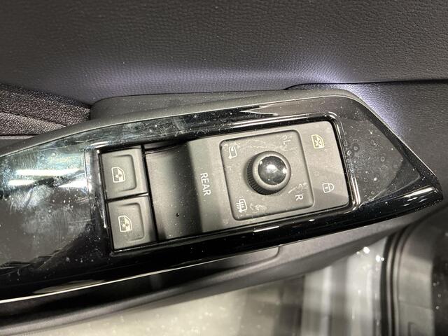 Volkswagen ID.3 Black Edition 52 kWh · SOH 100% · Apple/Android Car Play · P-Sensoren · Sfeerverlichting · 19'' Inch · Garantie t/m 18-04-2027 of 100.000km