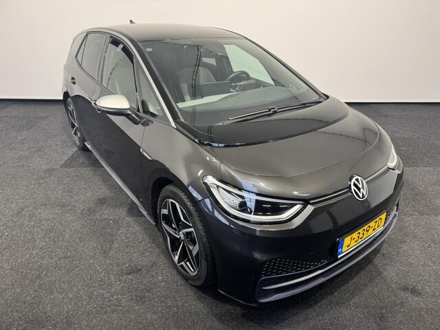 Volkswagen ID.3 First Plus 58 kWh Carplay Navigatie Matrix LED
