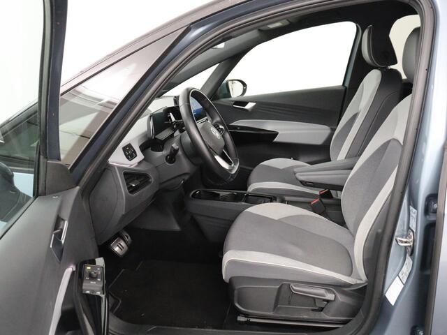 Volkswagen ID.3 Business 58 kWh | Stoel & stuurverwarming | Matrix LED | Carplay | Camera | Adaptive cruise | Keyless | Navigatie | Parkeerhulp | Bluetooth