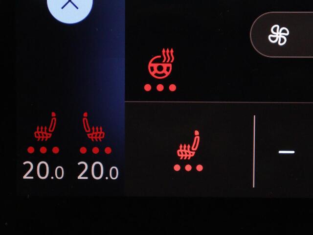 Volkswagen ID.3 First Plus 58 kWh | Stoel & stuurverwarming | Camera | Adaptive cruise | Sfeerverlichting | Carplay | Navigatie | Matrix LED | Parkeerhulp | Sfeerverlichting | Climate control
