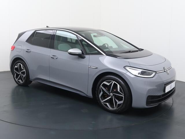 Volkswagen ID.3 First Plus 58 kWh | 204 PK | SoH 87% | Navigatiesysteem | Matrix LED koplampen | Keyless | 19" LM velgen |