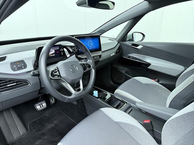 Volkswagen ID.3 First Plus 58 kWh | 204 PK | SoH 87% | Navigatiesysteem | Matrix LED koplampen | Keyless | 19" LM velgen |