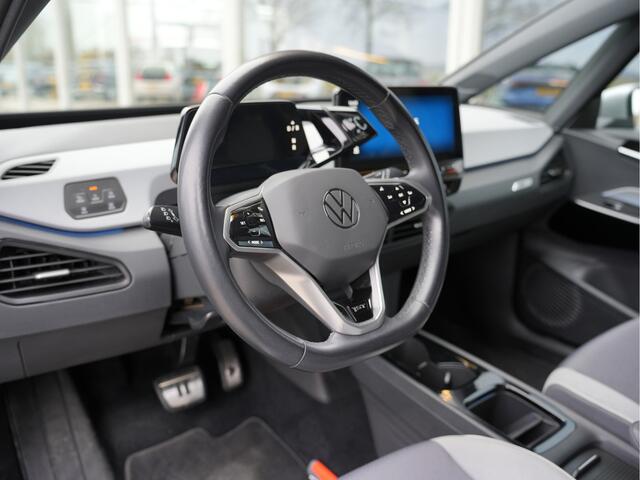 Volkswagen ID.3 First Plus 58 kWh SOH 91% | IQ Lights | Camera | Stoelverwarming | Android/Apple Carplay