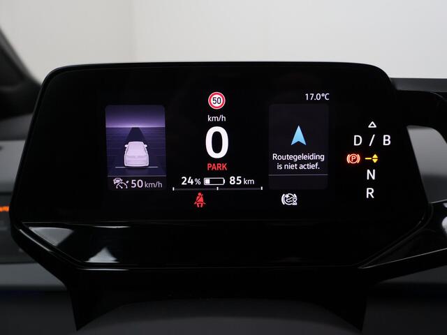 Volkswagen ID.3 First Plus 58 kWh | 204 PK | SoH 85% | Matrix LED | 19" LM velgen | Apple Carplay/Android Auto | Voorstoelen verwarmd |