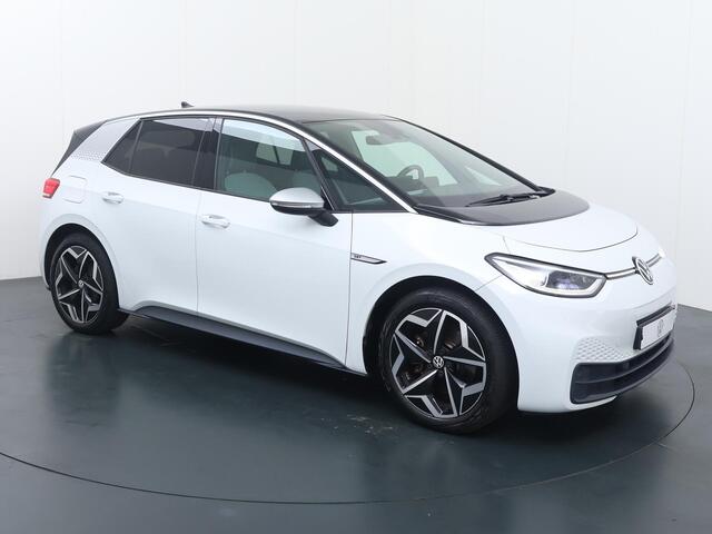 Volkswagen ID.3 First Plus 58 kWh | 204 PK | SoH 91% | Adpative cruise control | Lane assist | Voorstoelen verwarmd | 19" LM velgen |