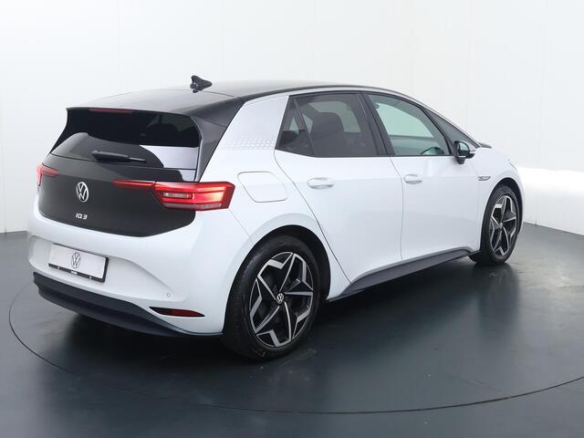 Volkswagen ID.3 First Plus 58 kWh | 204 PK | SoH 91% | Adpative cruise control | Lane assist | Voorstoelen verwarmd | 19" LM velgen |