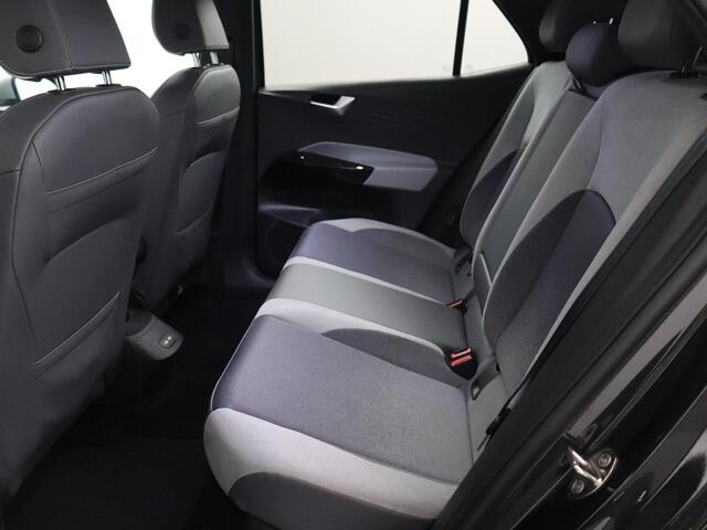 Volkswagen ID.3 First Plus 58 kWh | SoH 95,3% | ACC | Navigatie | Camera | IQ Light!