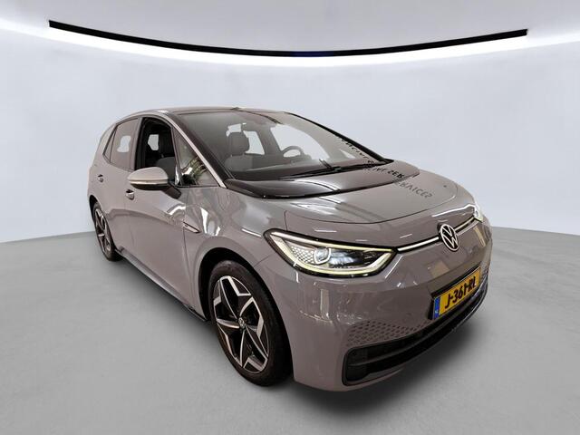 Volkswagen ID.3 First Plus 58 kWh / AUTOMAAT/ STOELVERWARMING/ NAVI/ CAMERA/ PARK. SENSOREN/ CLIMA/ CRUISE/ LED/ 19"LMV