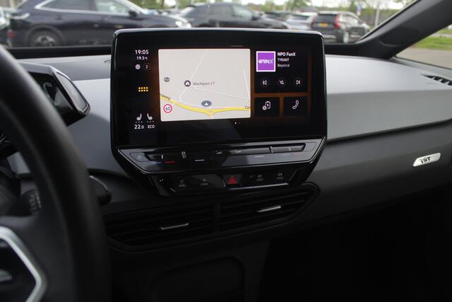 Volkswagen ID.3 Pro Edition Advantage 58 kWh / Warmtepomp / Camera / Keyless / Matrix LED / Interieurvoorverwarming / Keyless / 19'' / DAB / Navigatie / Stoel+Stuurverwarming / ACC