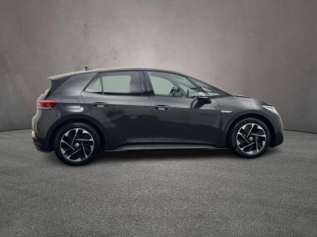 Volkswagen ID.3 Pro 204pk Automaat Adaptive cruise control, Navigatie, LED matrix koplampen, Achteruitrijcamera, Stoelverwarming, Stuurwiel verwarmd, Parkeersensoren, App connect