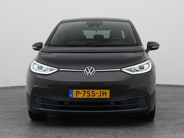 Volkswagen ID.3 First Plus 58 kWh | PANO | CAMERA | ADAPTIVE | STOEL- EN STUURVERW.