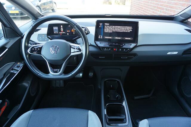 Volkswagen ID.3 First Plus 58 kWh Camera | Stoel + Stuurverwarm. *All in prijs*