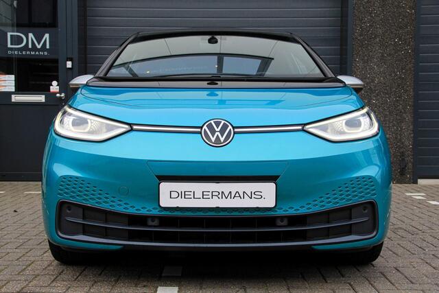 Volkswagen ID.3 Max First Edition | Vol optie!! | Panorama dak | Trekhaak | BTW voertuig | SOH 92%