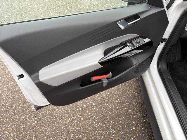 Volkswagen ID.3 First Plus 58 kWh / AUTOMAAT / NAVI / INCL BTW