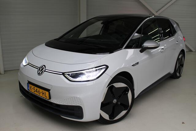 Volkswagen ID.3 First Max 58 kWh Panoramadak | Camera | El. stoelverstelling + massage | IQ-Light